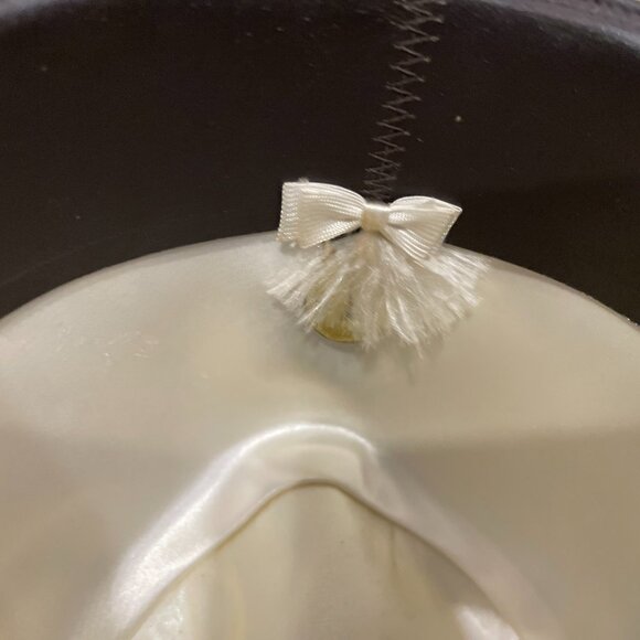 Beaver Pelt Hat by Scotts - Picture 7 of 8